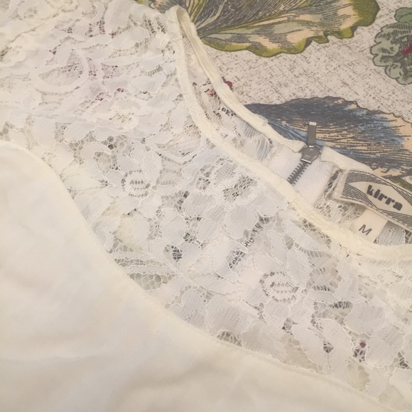 NWOT Cream Colored Lace Zip Back Peplum Top - Picture 3 of 5